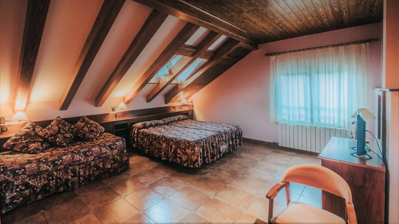 ** Vendégház Hostal Les Fonts Castellar de N'Hug Spanyolország