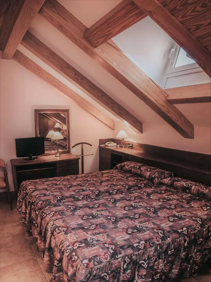 Hostal Les Fonts Castellar de N'Hug