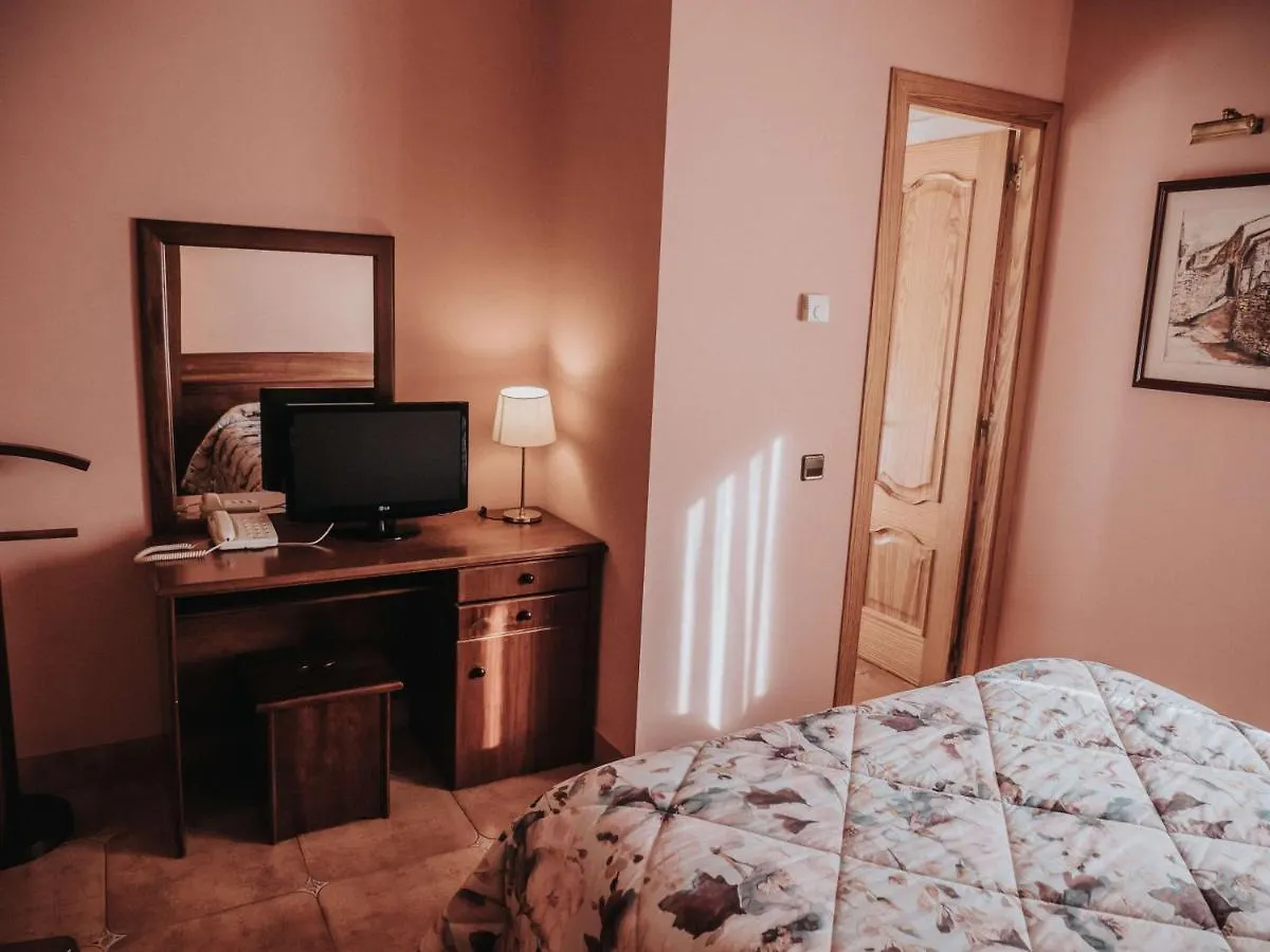 Hostal Les Fonts Castellar de N'Hug